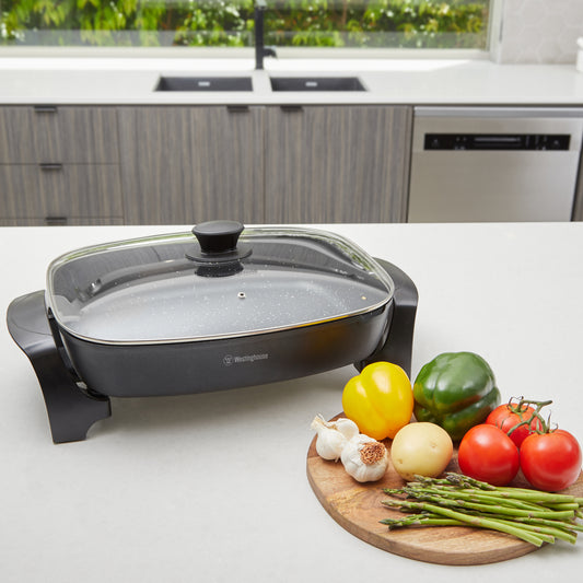 Westinghouse Extra Large Rectangle Frypan 2400W with Cast in Element