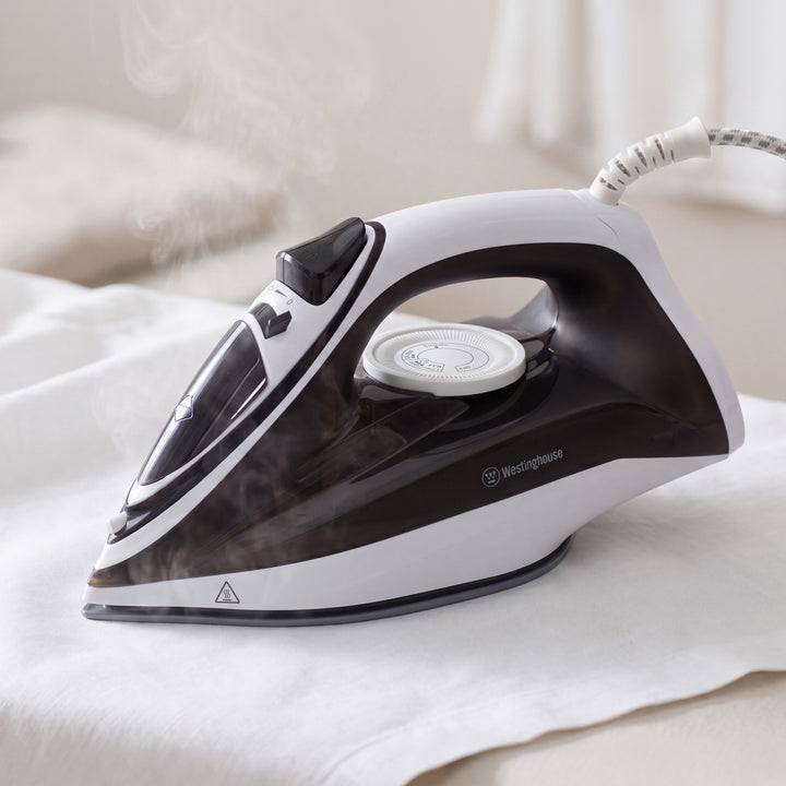 Westinghouse Steam Iron 2200W 260ml Black & White