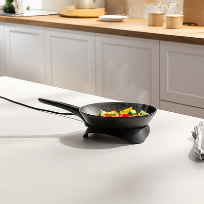 Westinghouse 26cm Skillet 1200W Tri-Leg Design with Pouring Spout